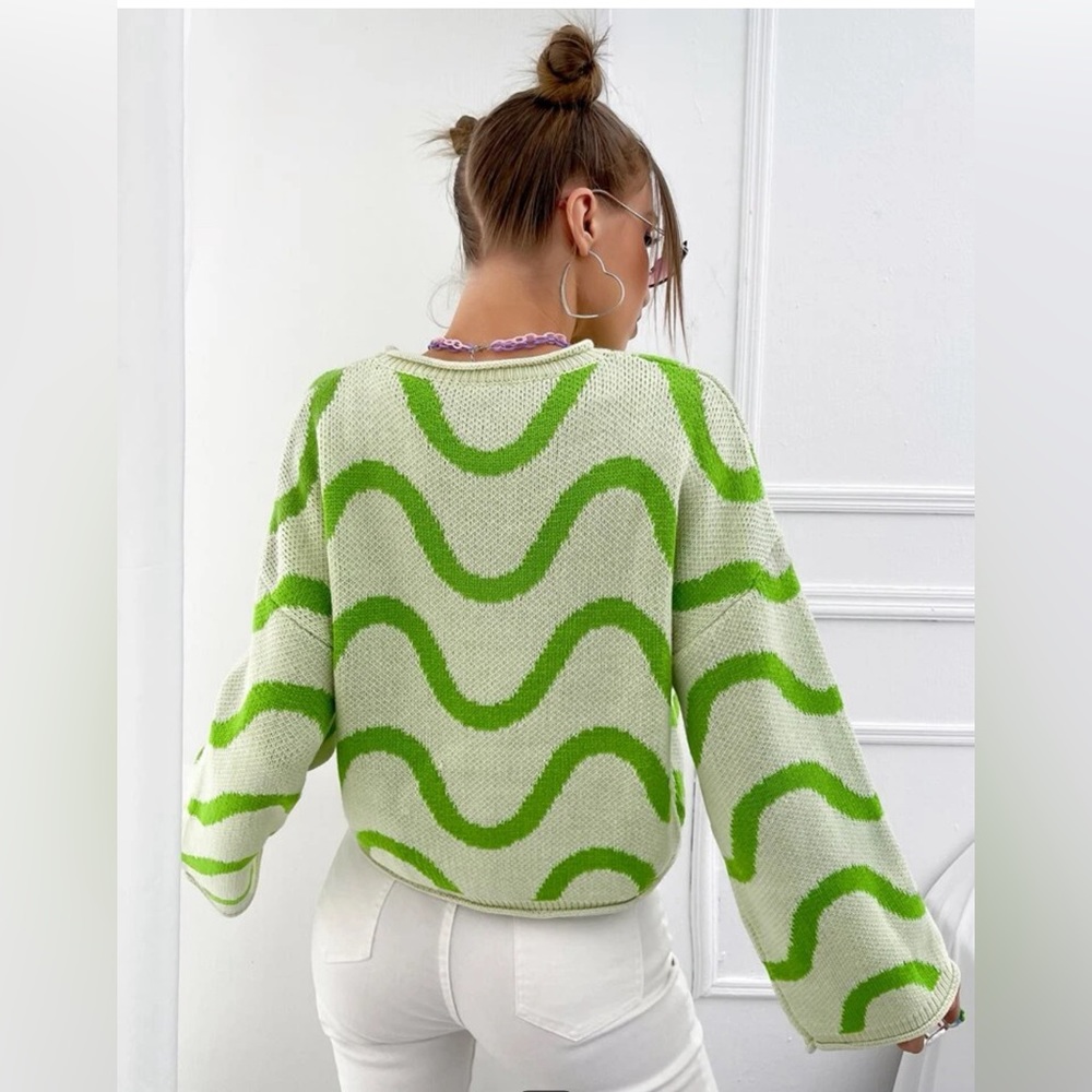 Wave Stripe Pattern Drop Shoulder Sweater - image 2